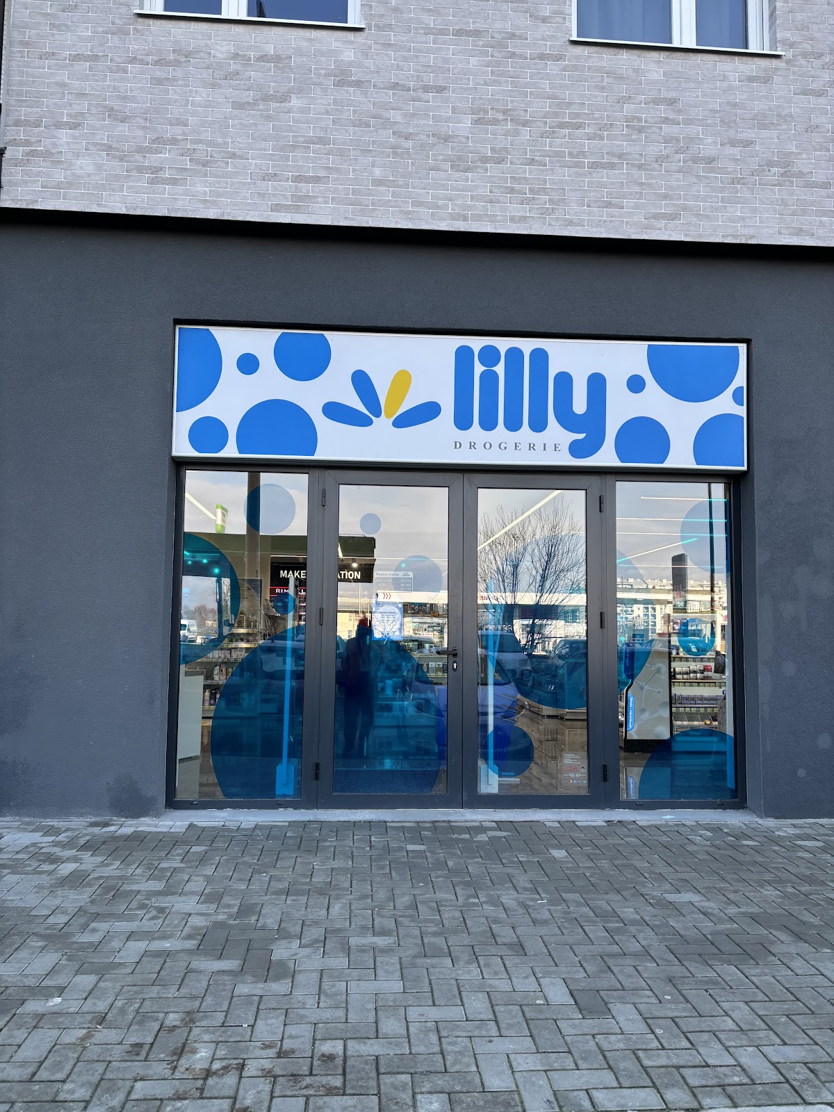 Lilly Drogerie - Apoteka 255 - Zdravlje u Novom Sadu