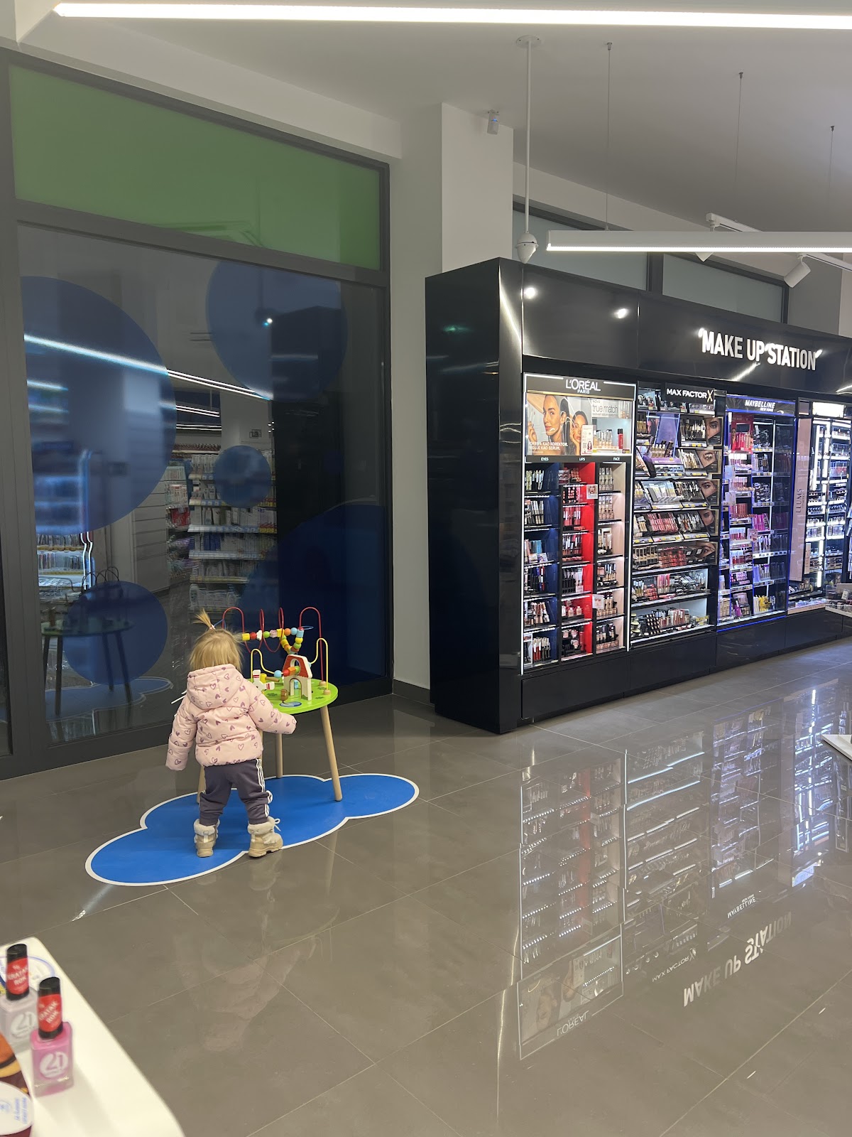 Lilly Drogerie - Apoteka 238 - Zdravlje u Novom Sadu