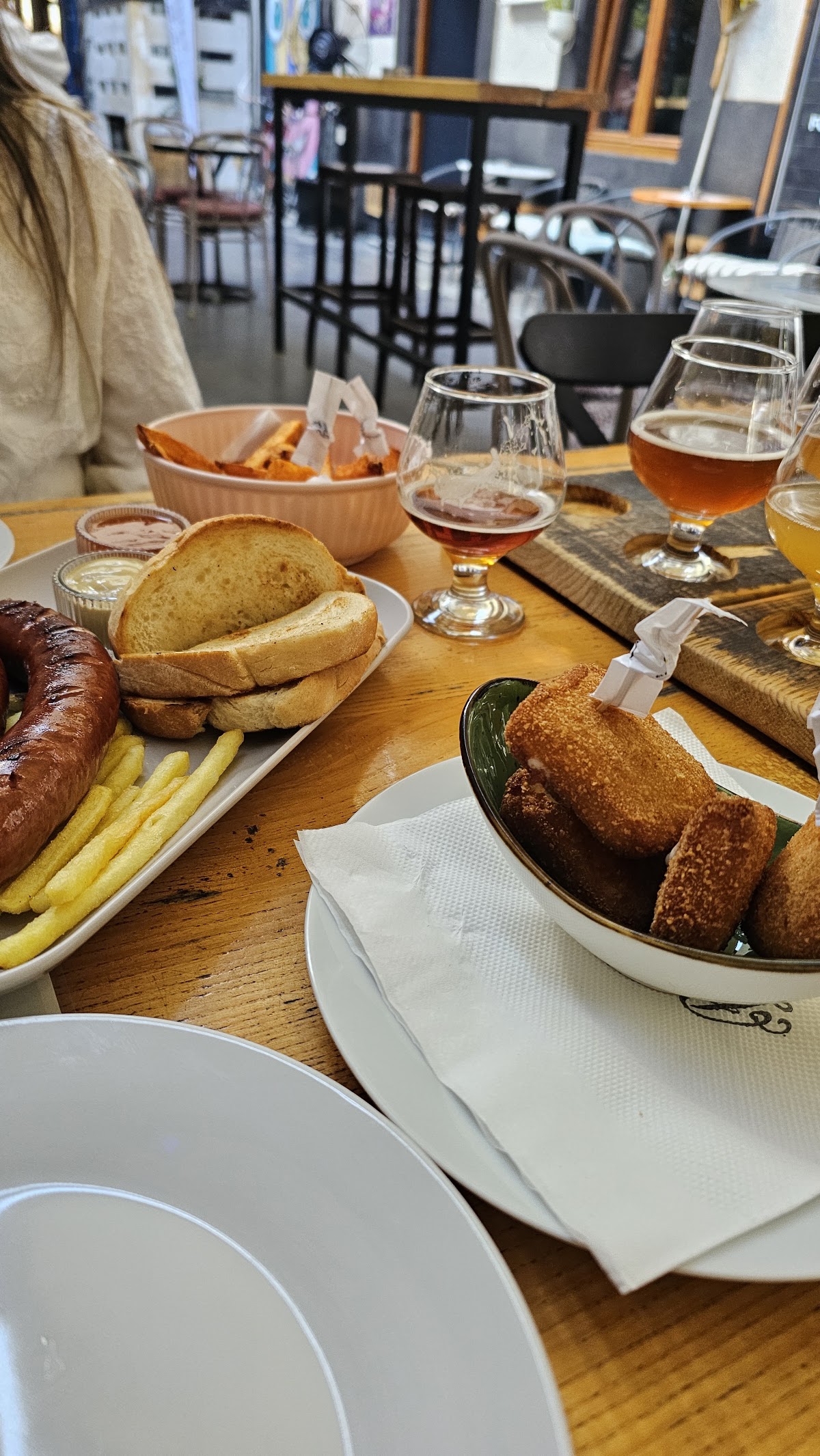 BeerCuz - Noćni život u Novom Sadu