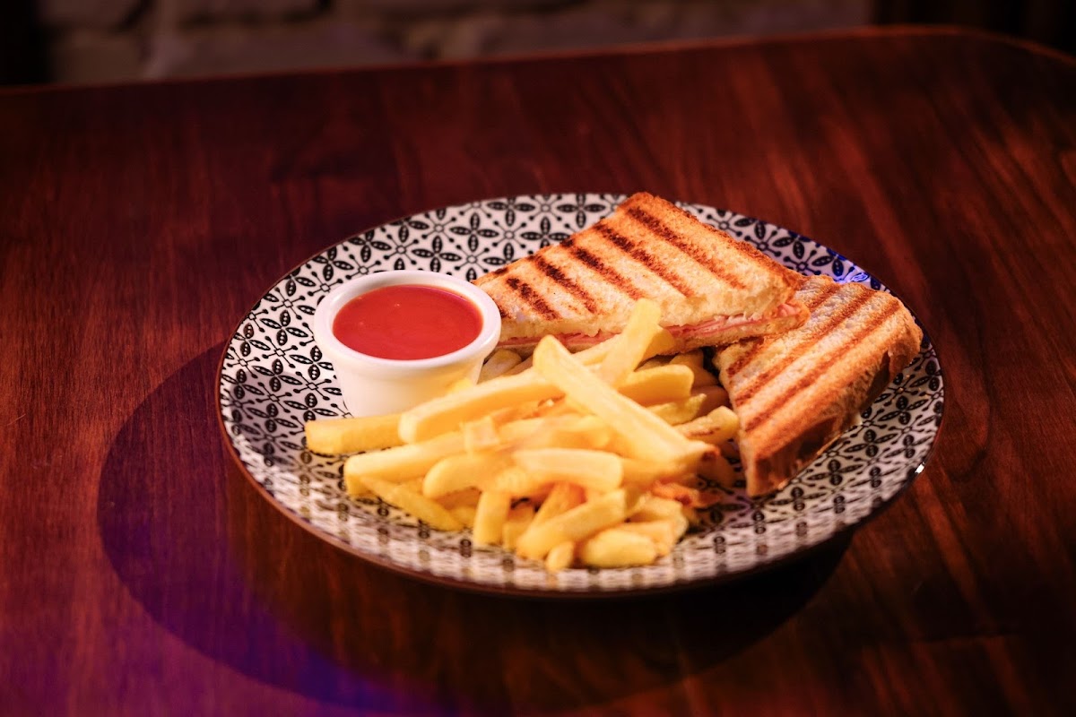 Marina Gastro Pub - Noćni život u Novom Sadu