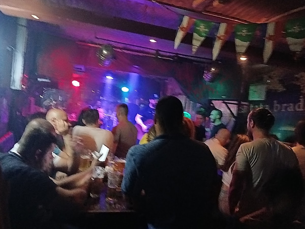 PIVNICA TATA-BRADA - Noćni život u Novom Sadu