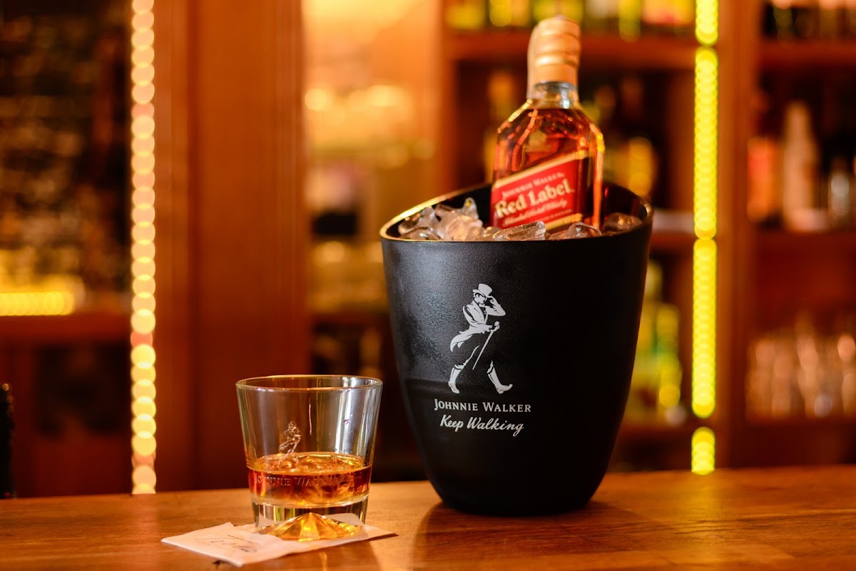 Tesla Lounge & Bar - Noćni život u Novom Sadu