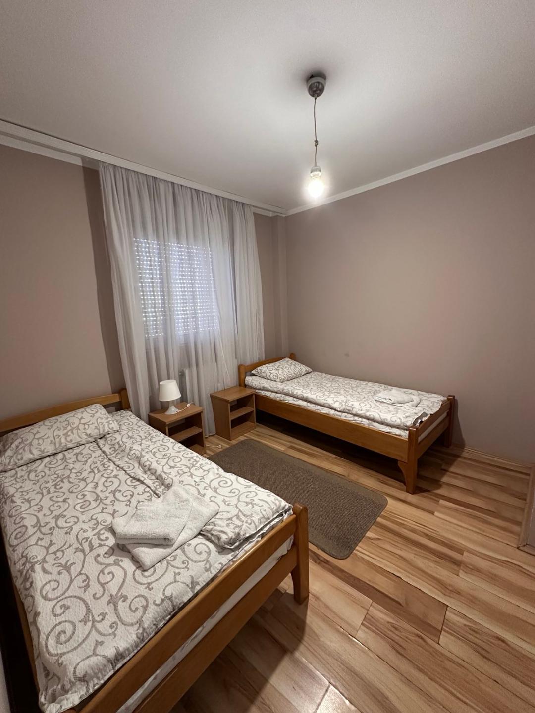 Hostel "S" - Hoteli u Novom Sadu
