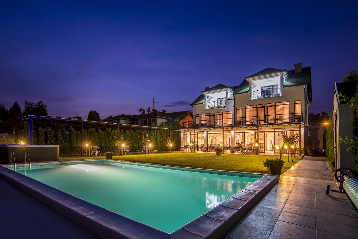 Panorama Aqualux - Hoteli u Novom Sadu