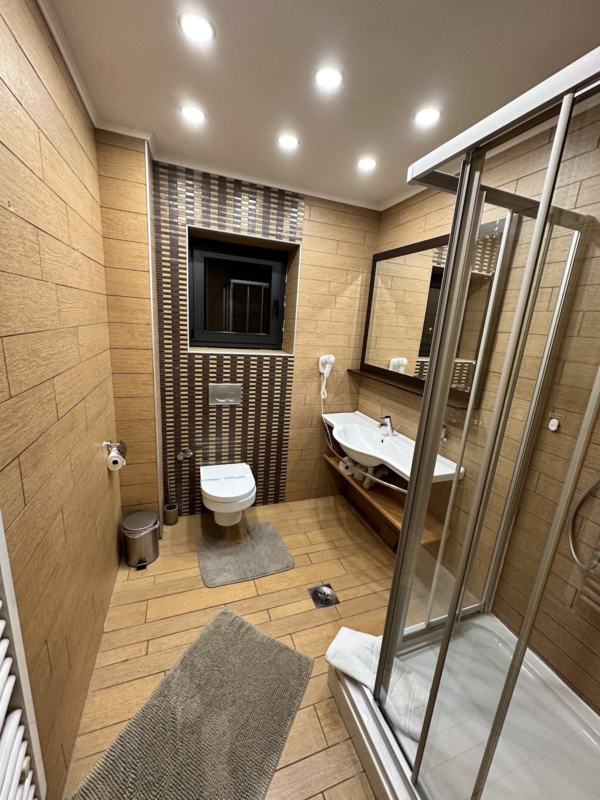 Panorama Aqualux - Hoteli u Novom Sadu