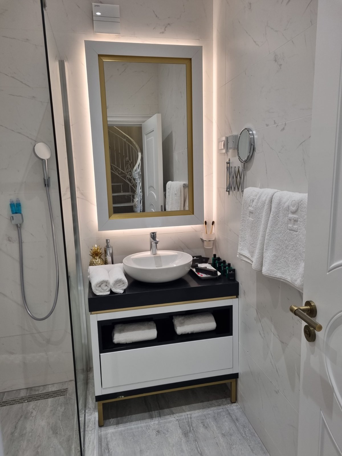 Queen Palace Hotel - Hoteli u Novom Sadu