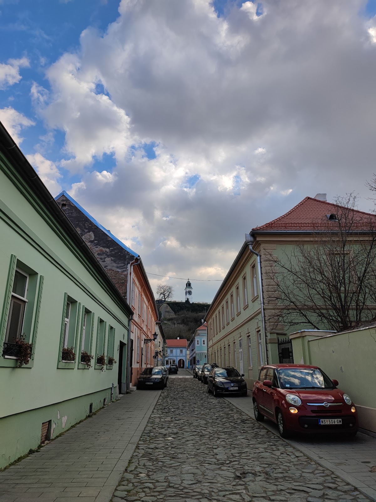 Naša Tvrđava - Hoteli u Novom Sadu