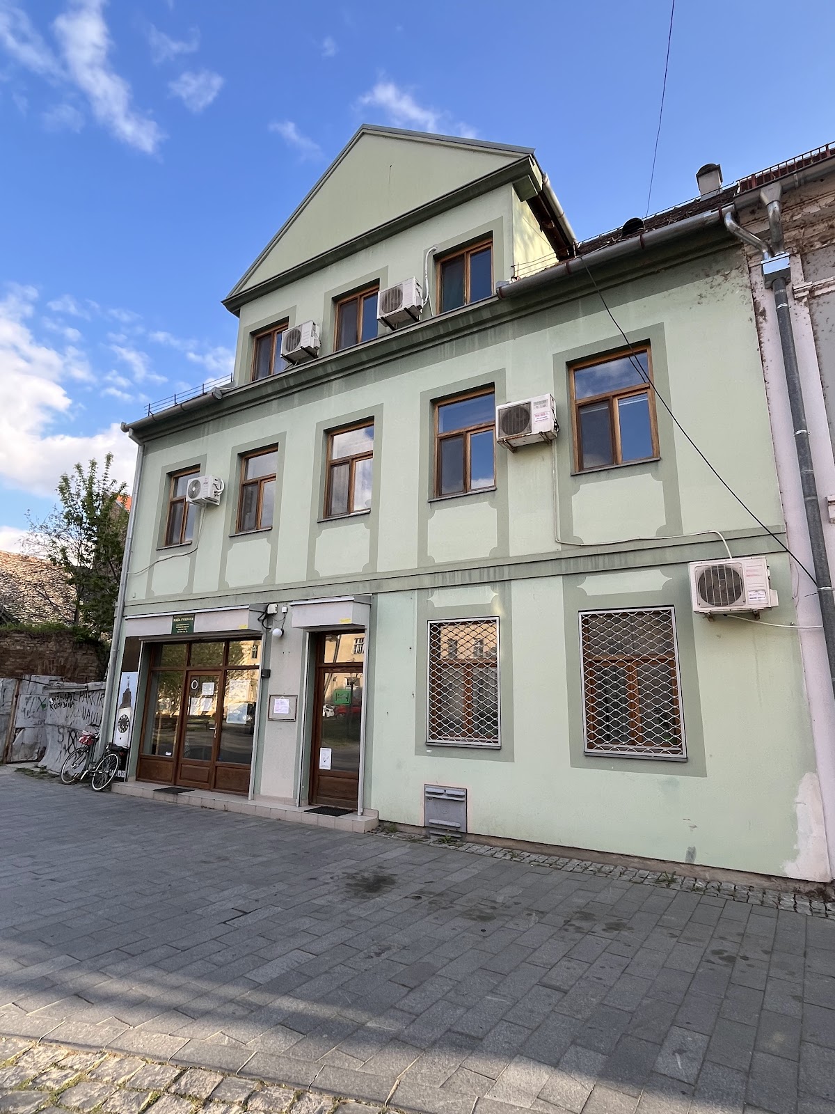 Naša Tvrđava - Hoteli u Novom Sadu