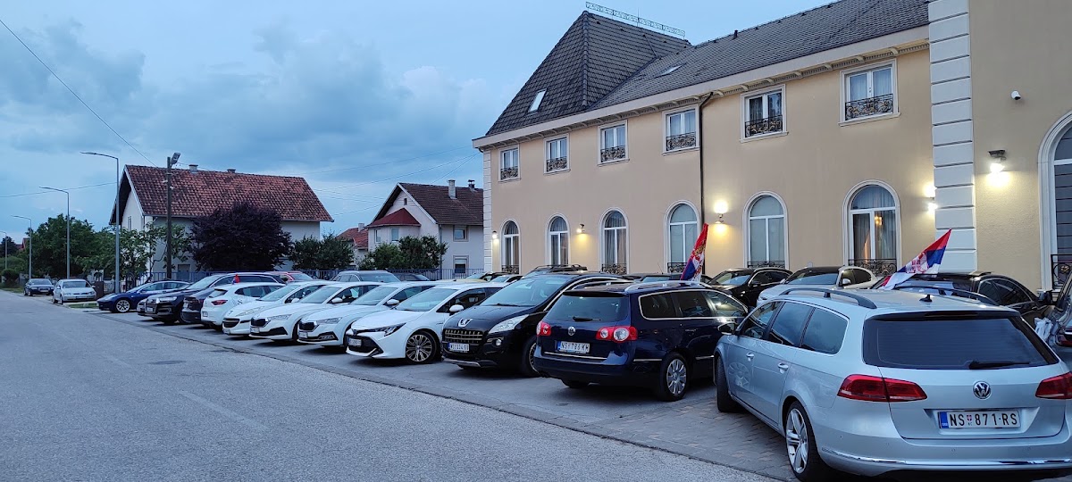 Vila Moskva - Hoteli u Novom Sadu