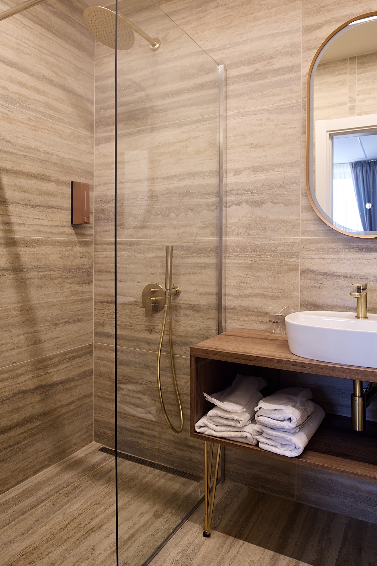 BOUTIQUE HOTEL ARTA - Hoteli u Novom Sadu