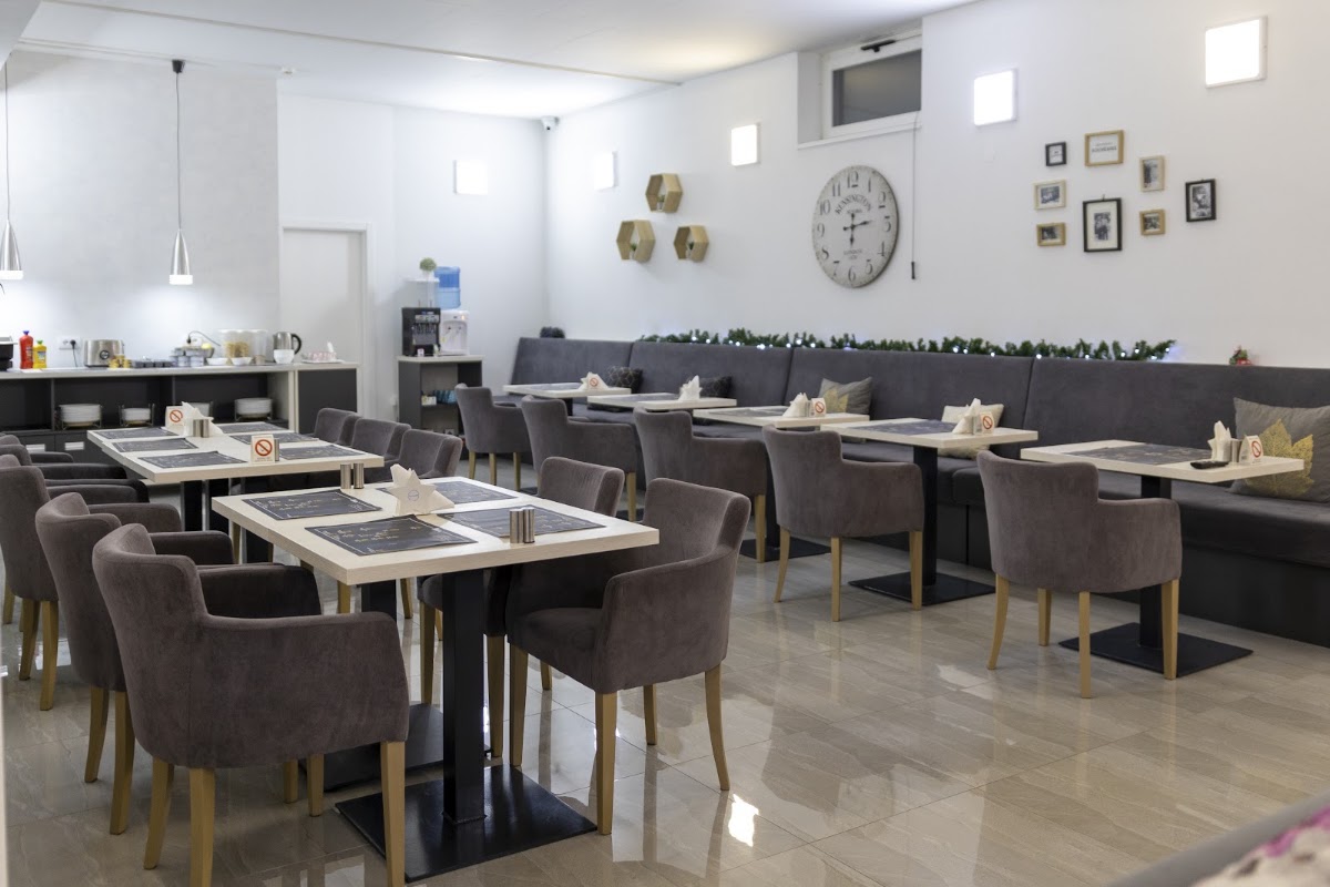 Garni hotel 11tica DM - Hoteli u Novom Sadu