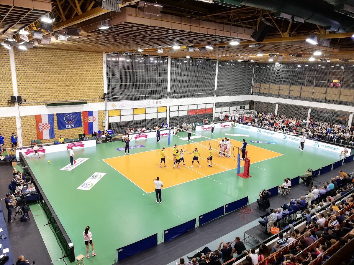 SPENS — Sportski i poslovni centar „Vojvodina”, Novi Sad - Bazeni u Novom Sadu