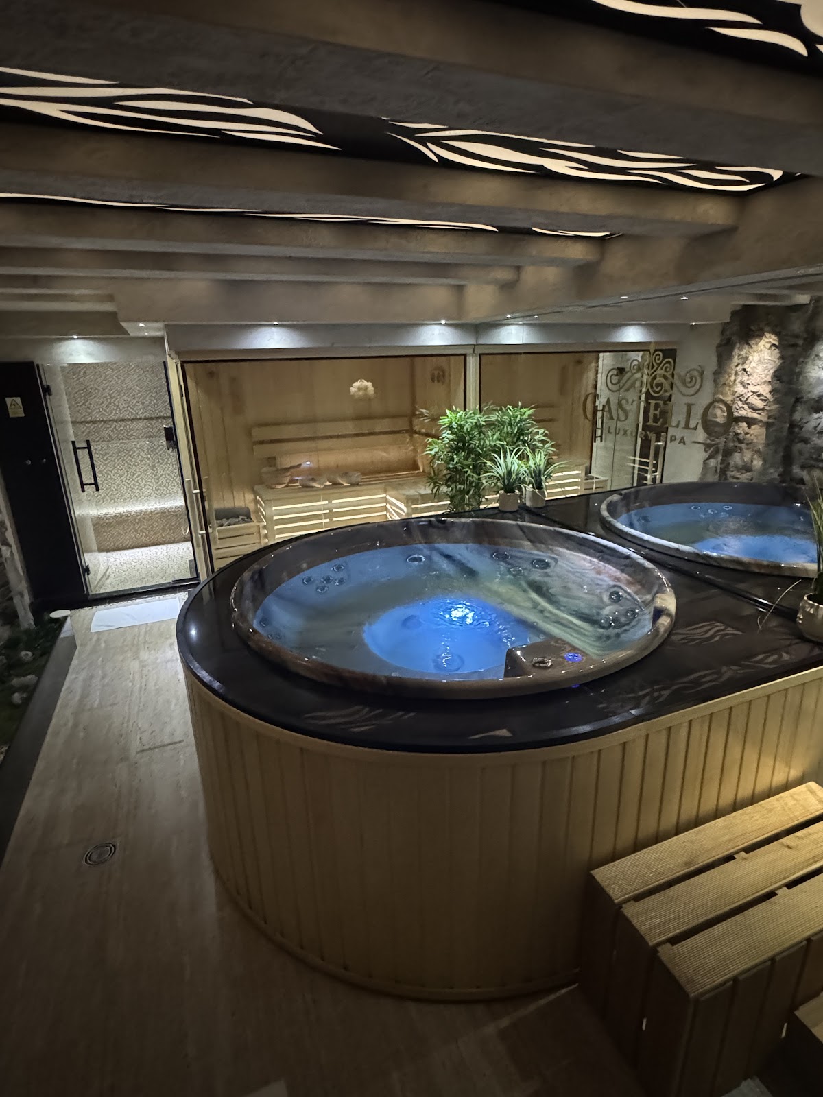 Castello Luxury Spa - Bazeni u Novom Sadu