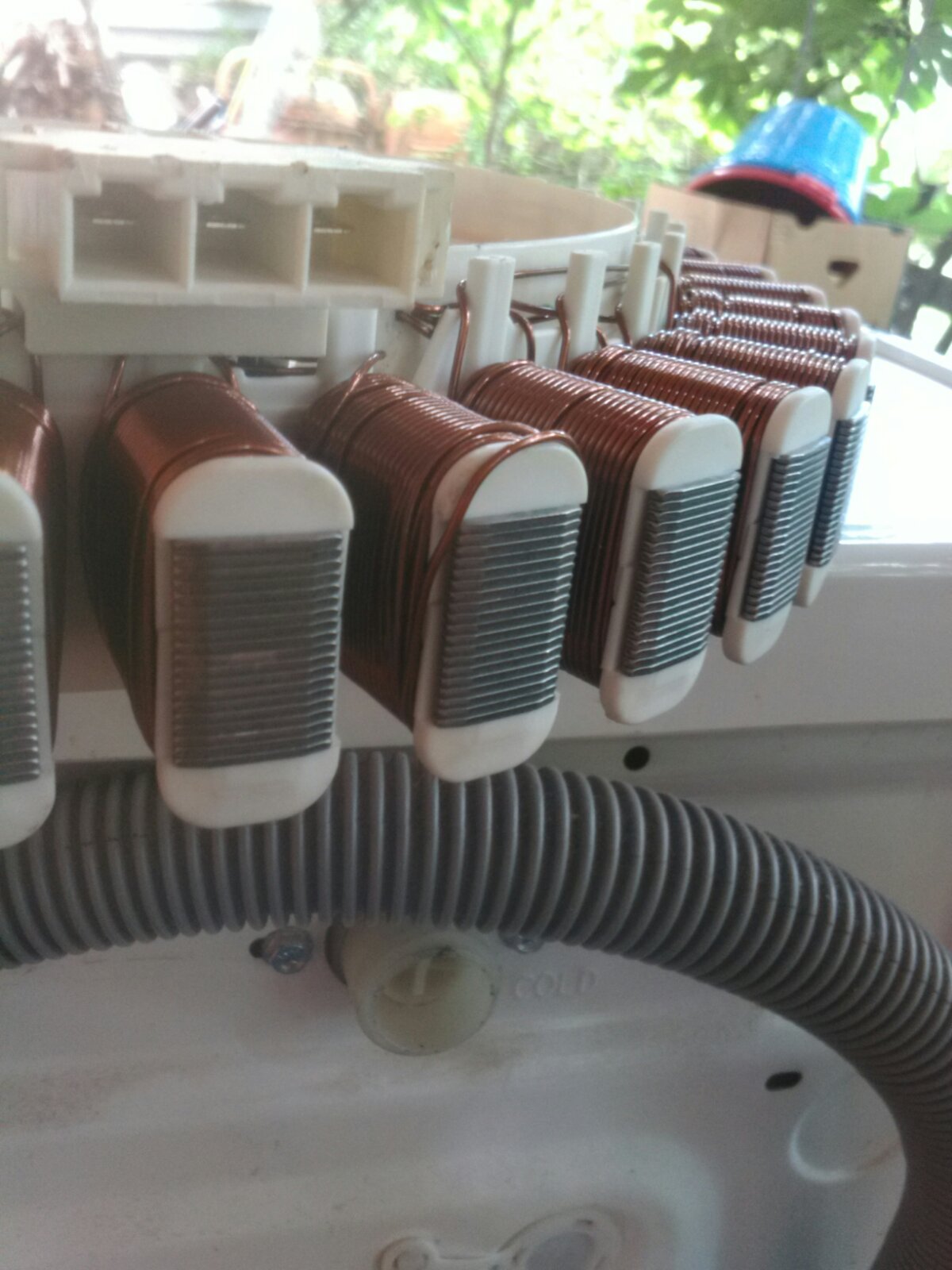 Servis za ves masine ELEKTROSERVIS RAD - Zanati u Novom Sadu
