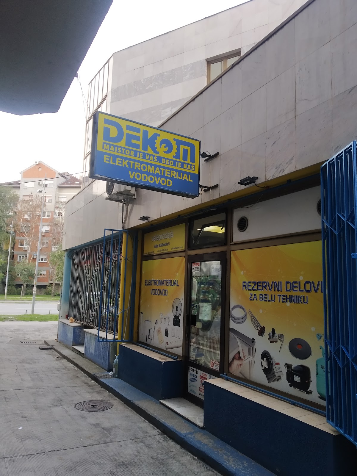 Dekom d.o.o. - rezervni delovi za belu tehniku, rashladnu tehniku, klimatizaciju, ventilaciju, elektro i vodovodni materijal - Zanati u Novom Sadu