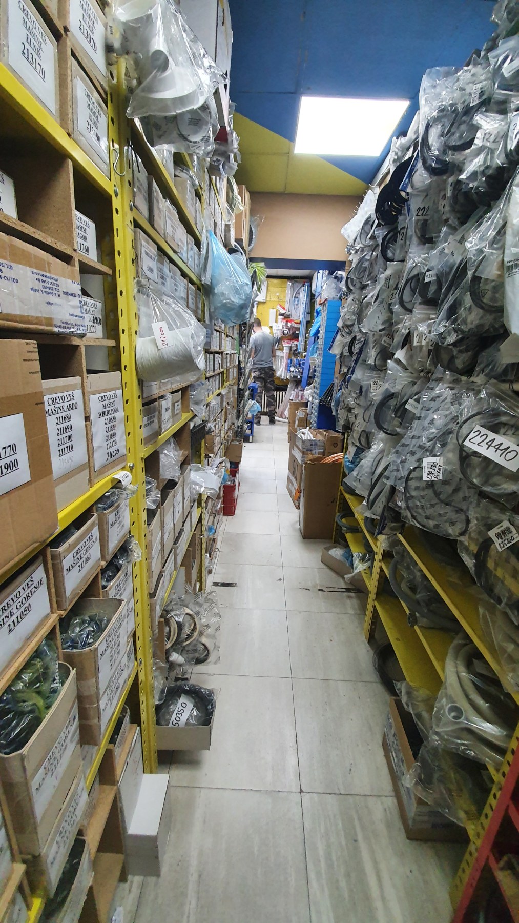 Dekom d.o.o. - rezervni delovi za belu tehniku, rashladnu tehniku, klimatizaciju, ventilaciju, elektro i vodovodni materijal - Zanati u Novom Sadu
