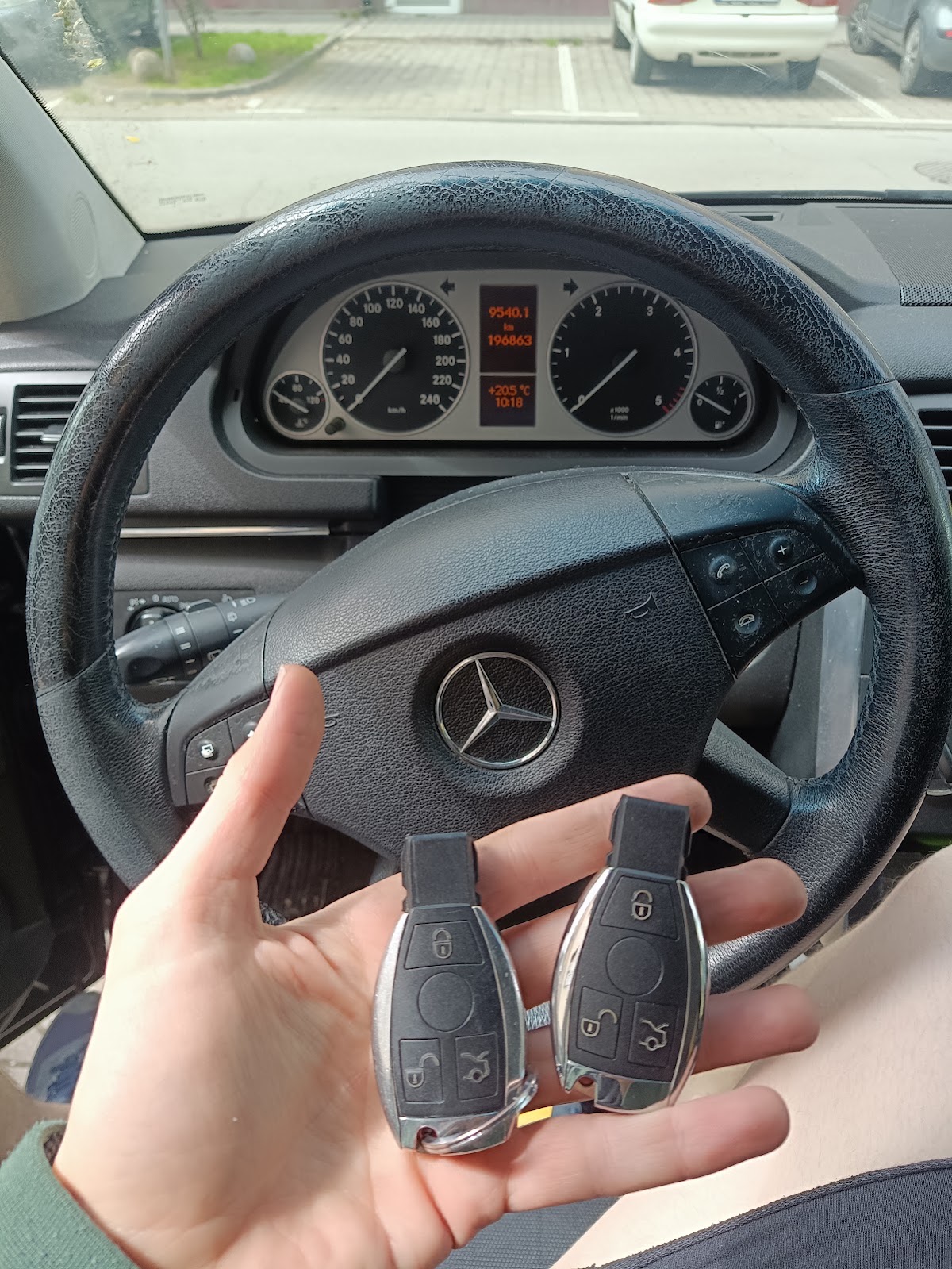 Ključar Novi Sad - Auto bravar Novi Sad - Zanati u Novom Sadu
